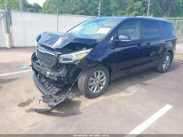 KNDMB5C1XL6613564 2020 KIA SEDONA - Image 2