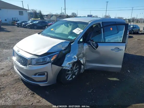 KNDMB5C1XL6613984 2020 KIA SEDONA - Image 2
