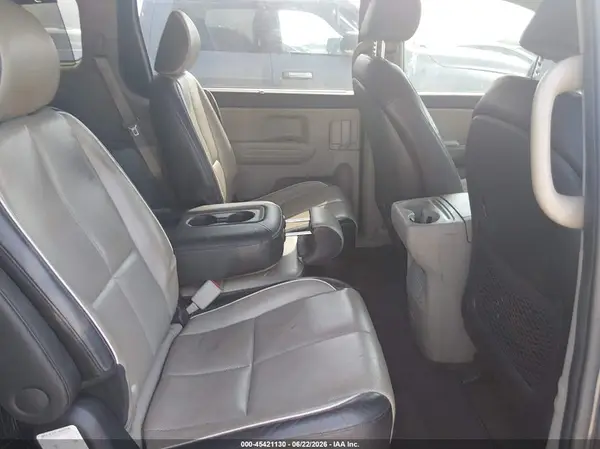 KNDMB5C1XL6647598 2020 KIA SEDONA - Image 8