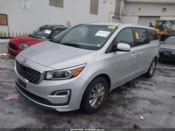 KNDMB5C1XL6659282 2020 KIA SEDONA - Image 2
