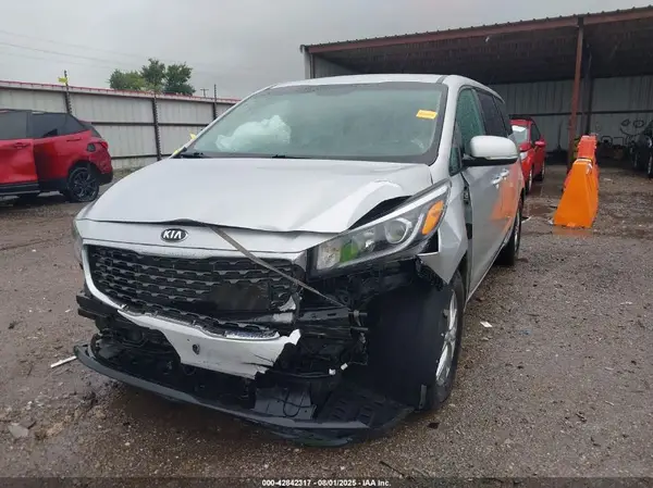 KNDMB5C1XM6673510 2021 KIA SEDONA - Image 2