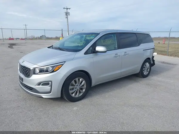 KNDMB5C1XM6673538 2021 KIA SEDONA - Image 2