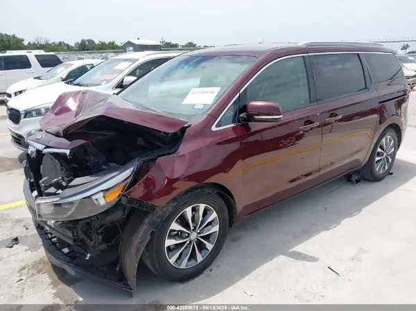 KNDMC5C10G6161580 2016 KIA SEDONA - Image 2