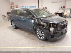 KNDMC5C10H6247117 2017 KIA SEDONA