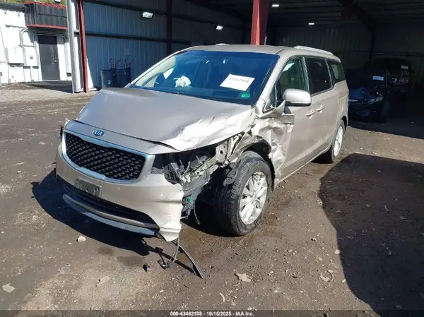 KNDMC5C10H6256948 2017 KIA SEDONA - Image 2