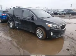 KNDMC5C10H6280098 2017 KIA SEDONA