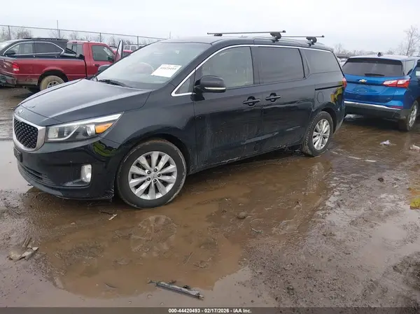 KNDMC5C10H6280098 2017 KIA SEDONA - Image 2