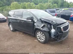 KNDMC5C10J6396858 2018 KIA SEDONA