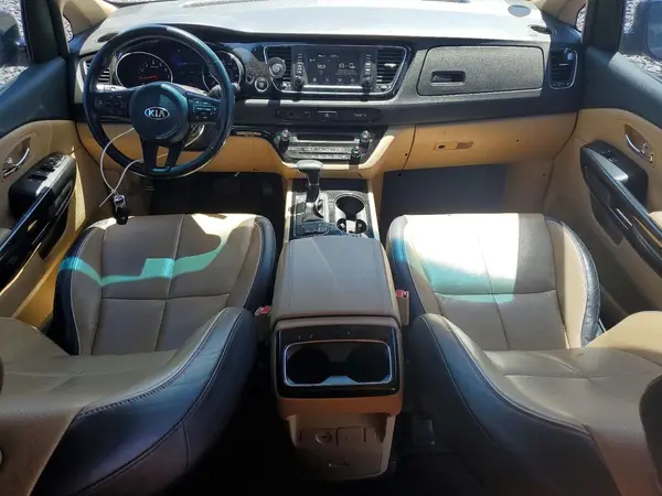 KNDMC5C10J6400889 2018 KIA SEDONA - Image 8