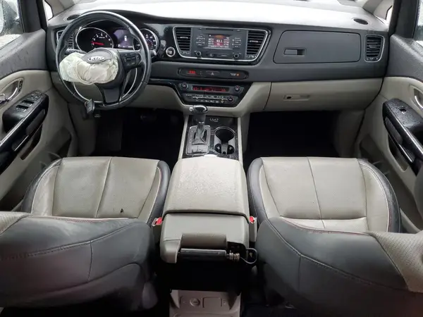KNDMC5C11G6113618 2016 KIA SEDONA - Image 8