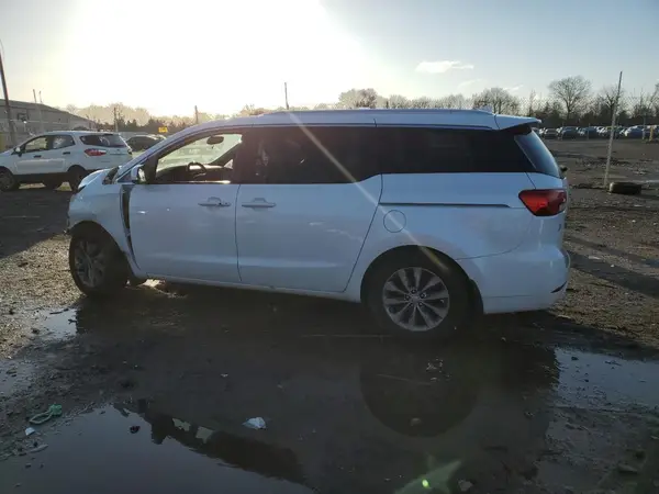 KNDMC5C11G6131407 2016 KIA SEDONA - Image 2