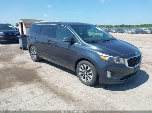KNDMC5C11G6138342 2016 KIA SEDONA - Image 1