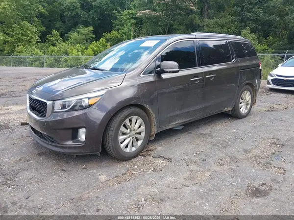 KNDMC5C11G6173172 2016 KIA SEDONA - Image 2