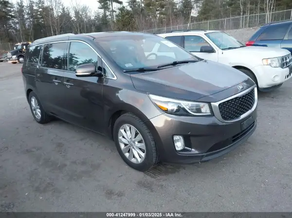 KNDMC5C11H6257235 2017 KIA SEDONA - Image 1
