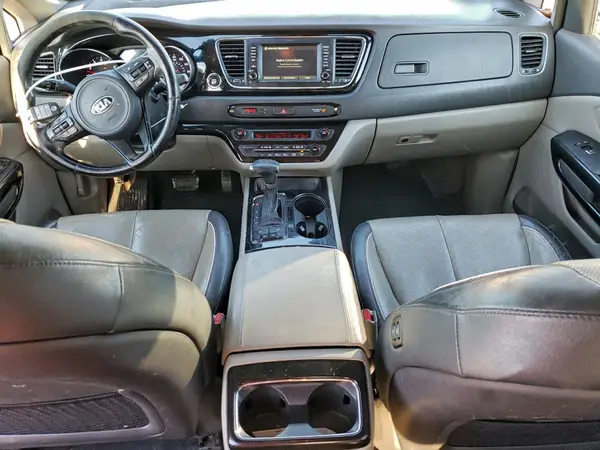 KNDMC5C11H6274942 2017 KIA SEDONA - Image 8