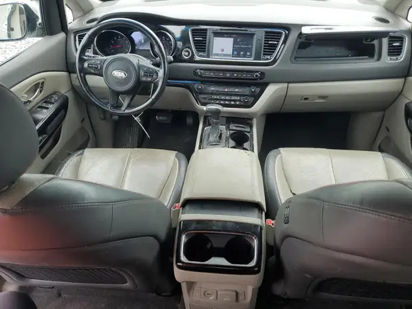 KNDMC5C11H6327882 2017 KIA SEDONA - Image 8