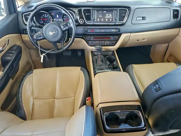 KNDMC5C11H6334363 2017 KIA SEDONA - Image 8