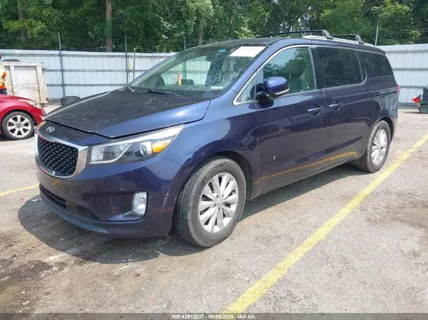 KNDMC5C11J6365716 2018 KIA SEDONA - Image 2