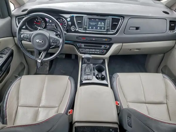 KNDMC5C11J6396898 2018 KIA SEDONA - Image 8