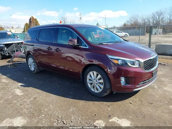 KNDMC5C11J6400884 2018 KIA SEDONA - Image 1