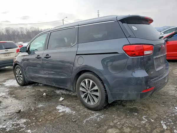 KNDMC5C11J6422285 2018 KIA SEDONA - Image 2
