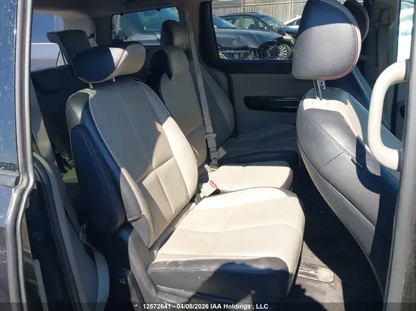 KNDMC5C11K6461590 2019 KIA SEDONA - Image 8