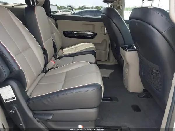 KNDMC5C11L6597607 2020 KIA SEDONA - Image 8