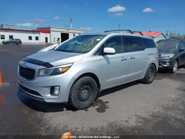 KNDMC5C12G6105978 2016 KIA SEDONA - Image 2