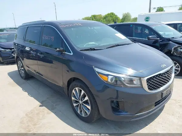 KNDMC5C12G6131058 2016 KIA SEDONA - Image 1