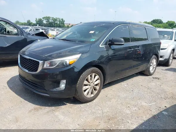 KNDMC5C12G6139497 2016 KIA SEDONA - Image 2
