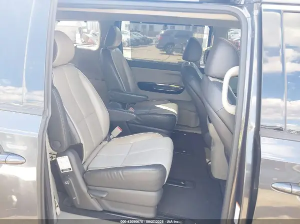 KNDMC5C12G6158194 2016 KIA SEDONA - Image 8