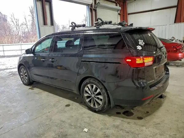 KNDMC5C12G6180924 2016 KIA SEDONA - Image 2
