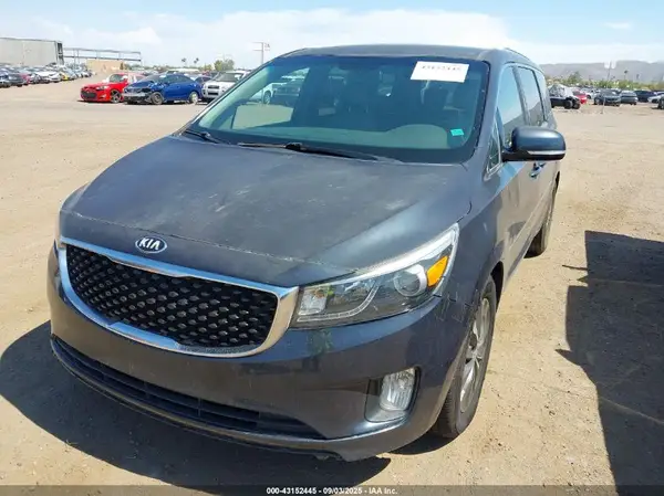 KNDMC5C12G6184505 2016 KIA SEDONA - Image 2