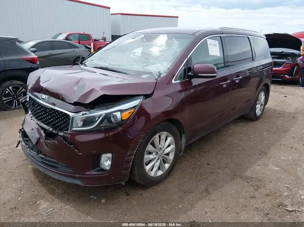 KNDMC5C12H6255641 2017 KIA SEDONA - Image 2
