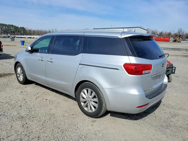 KNDMC5C12H6259947 2017 KIA SEDONA - Image 2