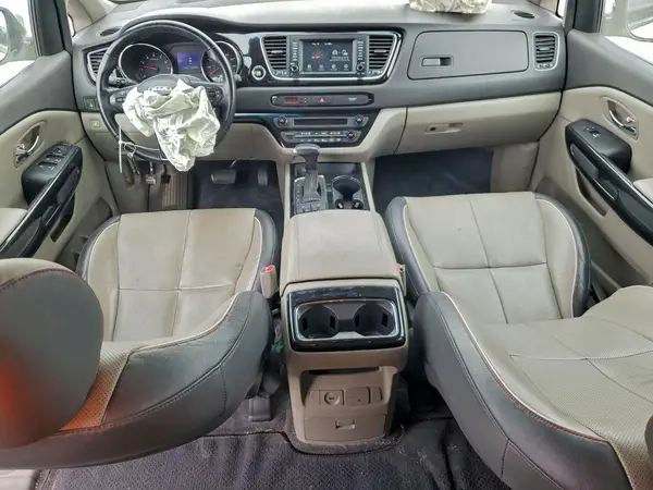 KNDMC5C12H6264470 2017 KIA SEDONA - Image 8