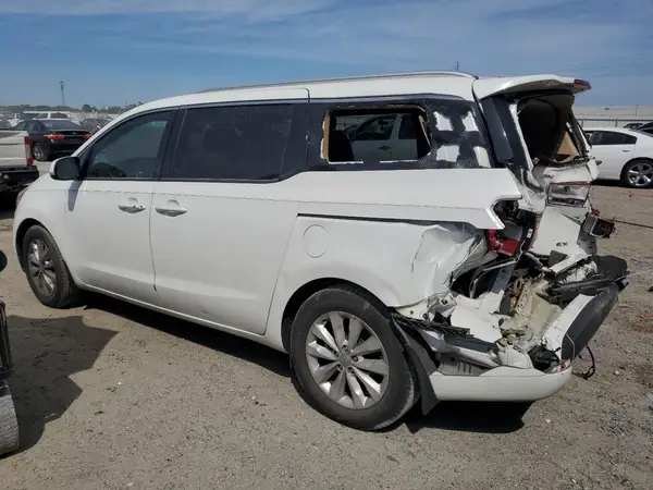 KNDMC5C12H6280829 2017 KIA SEDONA - Image 2