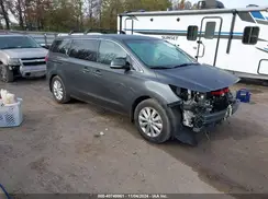 KNDMC5C12H6283052 2017 KIA SEDONA