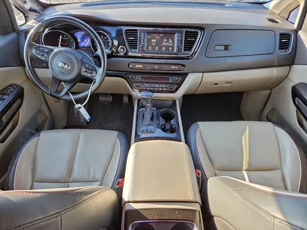 KNDMC5C12H6291992 2017 KIA SEDONA - Image 8