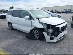 KNDMC5C12J6349363 2018 KIA SEDONA