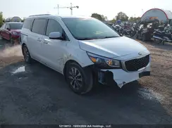 KNDMC5C12J6370360 2018 KIA SEDONA