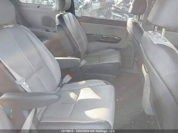 KNDMC5C12J6370360 2018 KIA SEDONA - Image 8