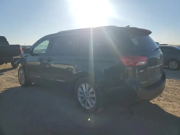 KNDMC5C12J6373128 2018 KIA SEDONA - Image 2