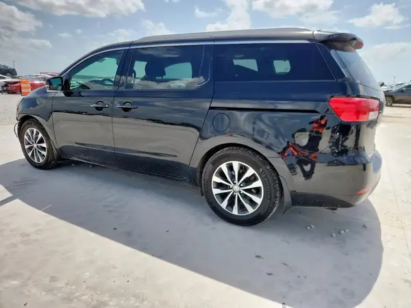 KNDMC5C12J6377146 2018 KIA SEDONA - Image 2