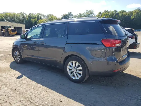 KNDMC5C12J6397185 2018 KIA SEDONA - Image 2