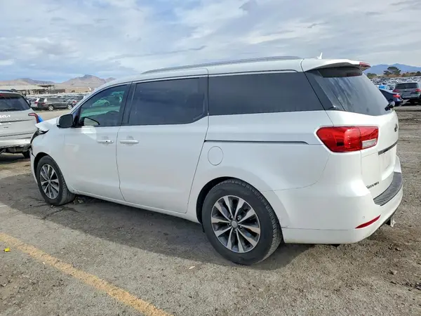 KNDMC5C12J6400294 2018 KIA SEDONA - Image 2