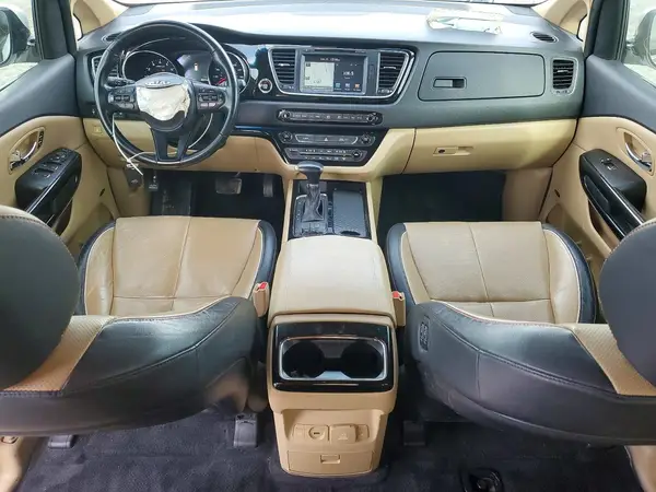 KNDMC5C12J6400294 2018 KIA SEDONA - Image 8