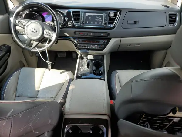 KNDMC5C12J6406838 2018 KIA SEDONA - Image 8