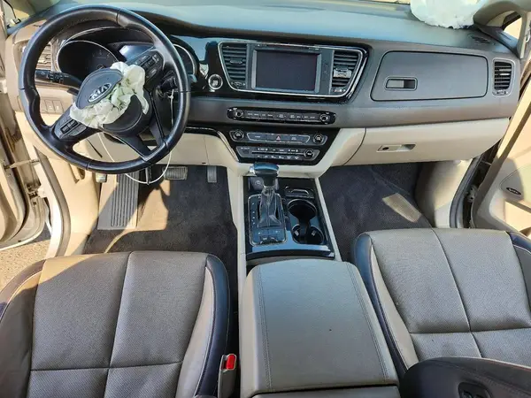 KNDMC5C12J6423414 2018 KIA SEDONA - Image 8
