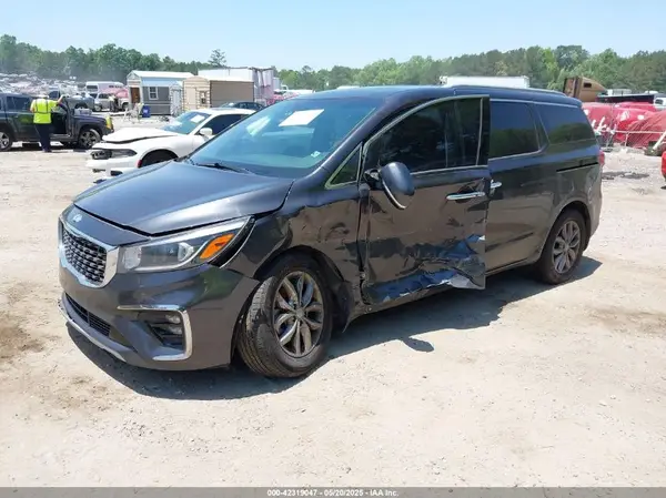 KNDMC5C12L6643588 2020 KIA SEDONA - Image 2